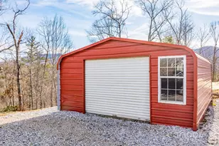 459 Vaughan Rd, Spruce Pine, NC 28777 - Photo 3