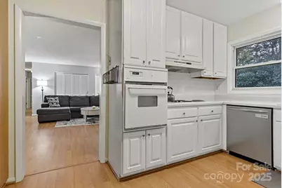 2 Fernbrook Place, Asheville, NC 28804 - Photo 9