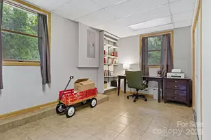 2 Fernbrook Pl, Asheville, NC 28804 - Photo 19