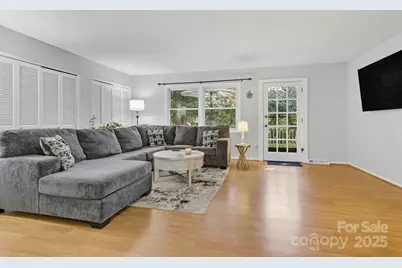 2 Fernbrook Place, Asheville, NC 28804 - Photo 5