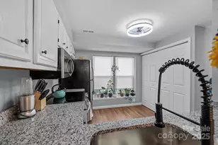 247 Water Oak Dr, Pineville, NC 28134 - Photo 7