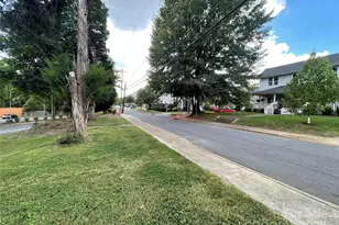 1608 Duckworth Ave, Charlotte, NC 28208 - Photo 13