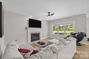 2518 Kendrick Rd, Gastonia, NC 28056 - Photo 11