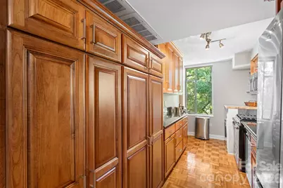 1300 Queens Road #402, Charlotte, NC 28207 - Photo 15