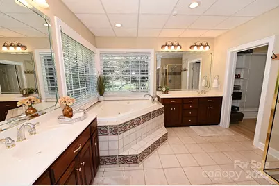 3996 Deer Run Drive NE, Conover, NC 28613 - Photo 43