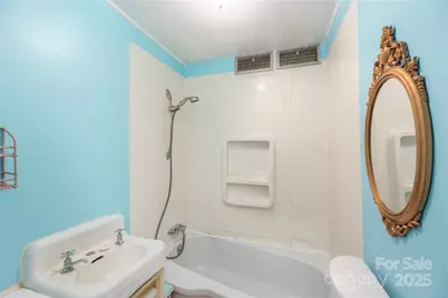 589 Pisgah Drive, Canton, NC 28716 - Photo 15