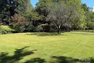 516 Averys Crk Rd, Arden, NC 28704 - Photo 3