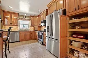 900 Camborne Pl, Charlotte, NC 28210 - Photo 11