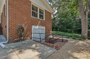 900 Camborne Pl, Charlotte, NC 28210 - Photo 29