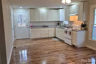 2410 Summit Ave, Kannapolis, NC 28081 - Photo 7