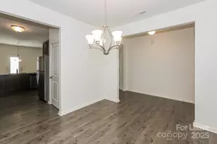 124 Canada Dr, Statesville, NC 28677 - Photo 9