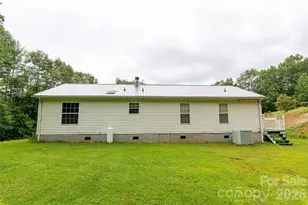 98 Cardinal Ln, Burnsville, NC 28714 - Photo 19