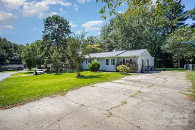 904 Timberlane Drive, Mount Holly, NC 28120 - Photo 3
