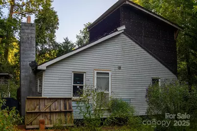 2340 Twin Poplars Lane, Lenoir, NC 28645 - Photo 17