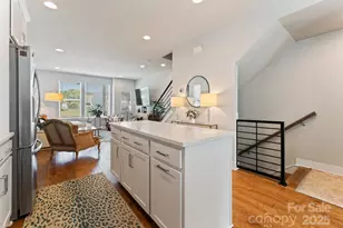 2111 Isom St, Charlotte, NC 28208 - Photo 9