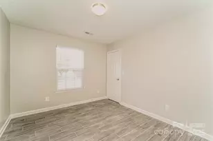 3931 Bitterroot Ct, Charlotte, NC 28269 - Photo 11