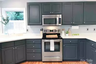 555 Laurel Cove Rd, Statesville, NC 28677 - Photo 5