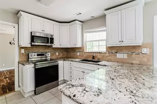 2331 Hunters Bluff Dr, Matthews, NC 28105 - Photo 5