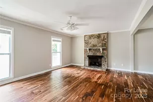 2331 Hunters Bluff Dr, Matthews, NC 28105 - Photo 3