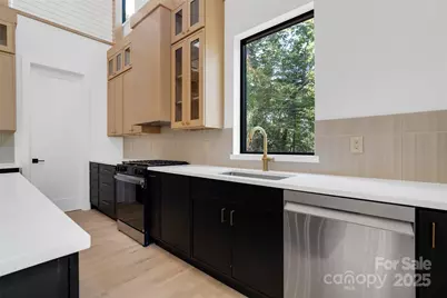 508 Hearthstone Way, Horse Shoe, NC 28742 - Photo 15