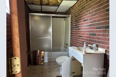 209 S Main Street, Salisbury, NC 28146 - Photo 23