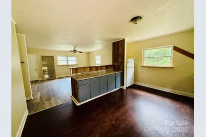 126 Penguin Lane, Statesville, NC 28625 - Photo 3