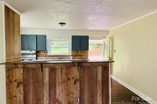 126 Penguin Ln, Statesville, NC 28625 - Photo 5