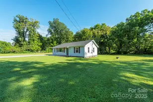 2305 Rutherford Rd, Marion, NC 28752 - Photo 5