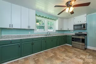 2305 Rutherford Rd, Marion, NC 28752 - Photo 19