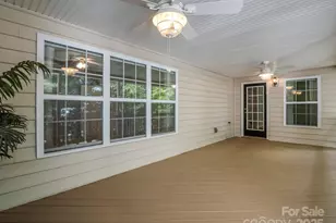 89 Victoria Park Dr, Hendersonville, NC 28792 - Photo 37