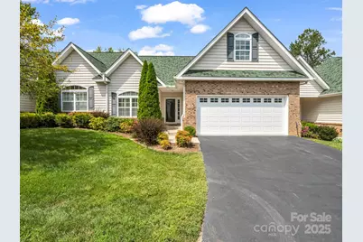 89 Victoria Park Drive, Hendersonville, NC 28792 - Photo 1