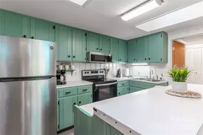 330 Overlook Drive, Maggie Valley, NC 28751 - Photo 7