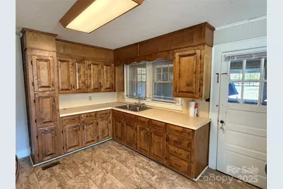 2550 Lail Road, Glen Alpine, NC 28655 - Photo 11