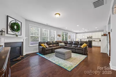 15338 Oleander Drive, Charlotte, NC 28278 - Photo 9