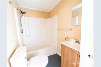 345 14th Avenue NE, Hickory, NC 28601 - Photo 15