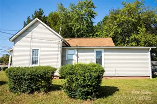 345 14th Ave NE, Hickory, NC 28601 - Photo 3