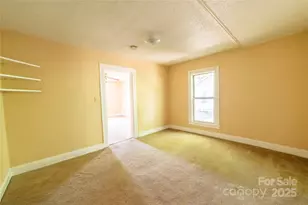 345 14th Ave NE, Hickory, NC 28601 - Photo 9