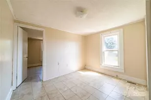 345 14th Ave NE, Hickory, NC 28601 - Photo 13