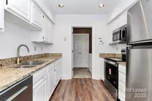 2220 Roswell Ave, Charlotte, NC 28207 - Photo 19