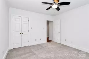 2220 Roswell Ave, Charlotte, NC 28207 - Photo 17