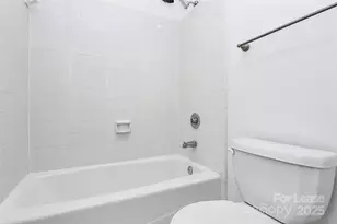 2220 Roswell Ave, Charlotte, NC 28207 - Photo 11