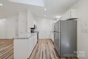 208 Southwood Ct, Fletcher, NC 28732 - Photo 9