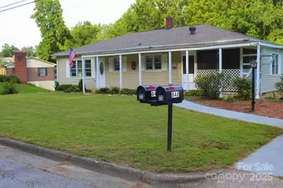 848 Meadowood Drive NE, Lenoir, NC 28645 - Photo 15