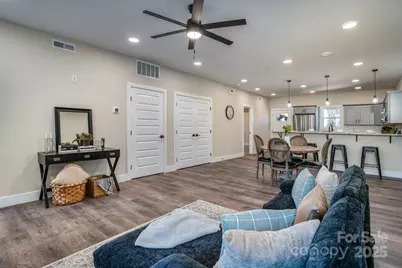 143 Carver Street #7, Brevard, NC 28712 - Photo 17