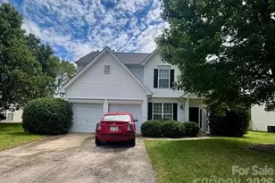 2018 Southwind Dr, Charlotte, NC 28216 - Photo 1