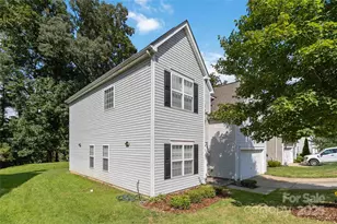 3015 Hendricks Chapel Ln, Charlotte, NC 28216 - Photo 5