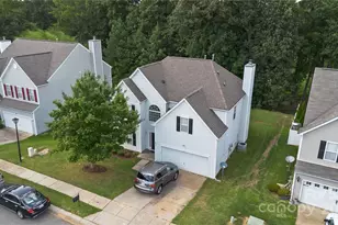 3015 Hendricks Chapel Ln, Charlotte, NC 28216 - Photo 3