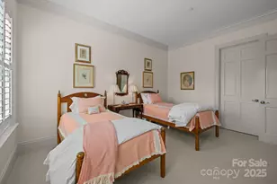 168 Cherokee Rd, Charlotte, NC 28207 - Photo 33