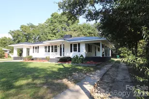 1205 Camden Rd, Wadesboro, NC 28170 - Photo 3