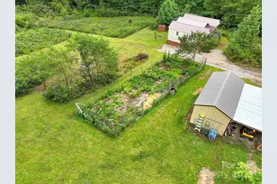 394 Af Simmons Road, Burnsville, NC 28714 - Photo 9